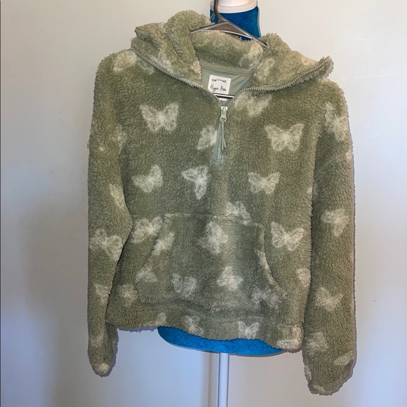 Hippie Rose Pullover - Picture 1 of 6